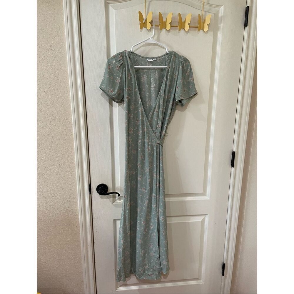 GAP midi floral wrap dress - Picture 4 of 8